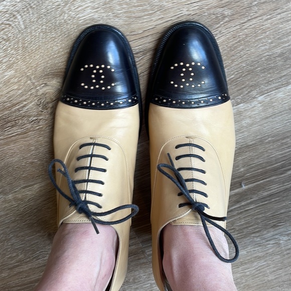 CHANEL heeled oxfords - Picture 9 of 11
